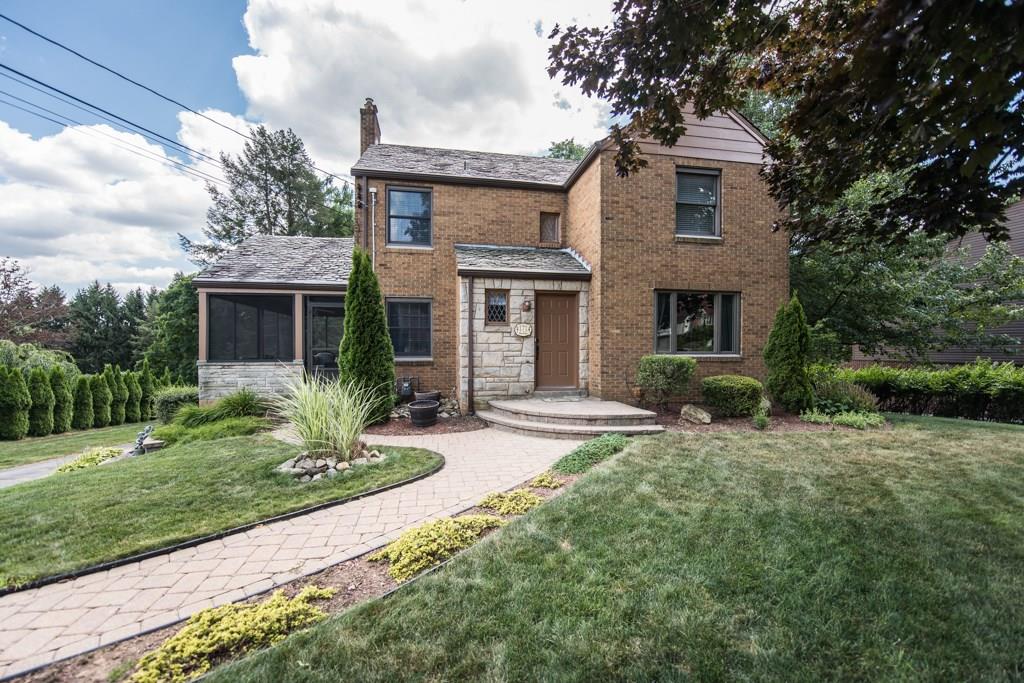 171 Pine Road Pittsburgh, PA 15237 - Photo 1 of 25 You will find charm galore in this quaintl brick home situated on a beautifully flat, large lot.