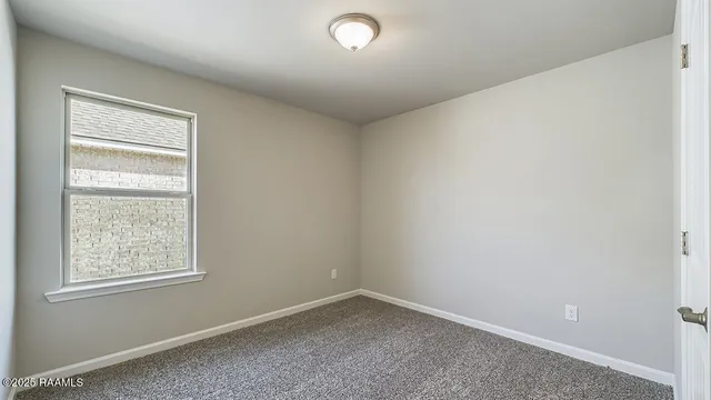 $231,000 | 152 Cottage Cove Drive, Maurice, LA 70555