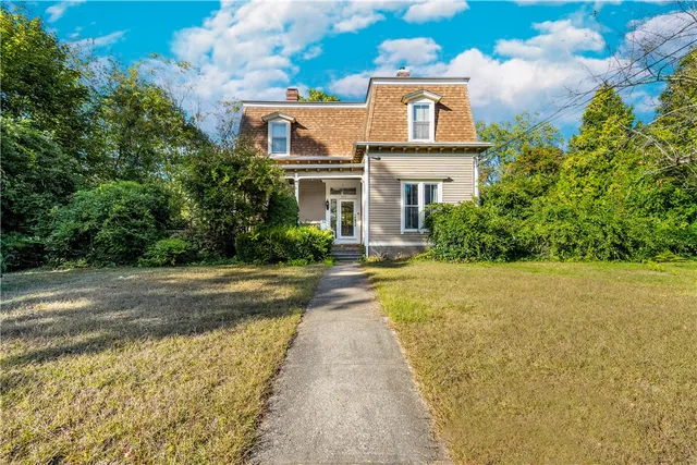 $629,900 | 563 Putnam Pike, Smithfield, RI 02828