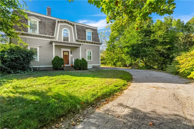 $624,900 | 563 Putnam Pike, Smithfield, RI 02828