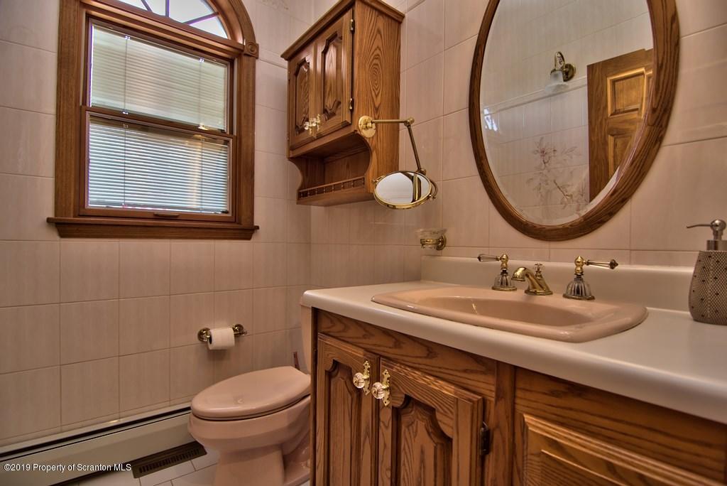 917 Appletree Road Moscow, PA 18444 - Photo 38 of 78 Gallery Image 38