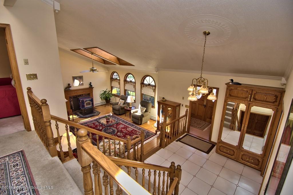 917 Appletree Road Moscow, PA 18444 - Photo 8 of 78 Gallery Image 8