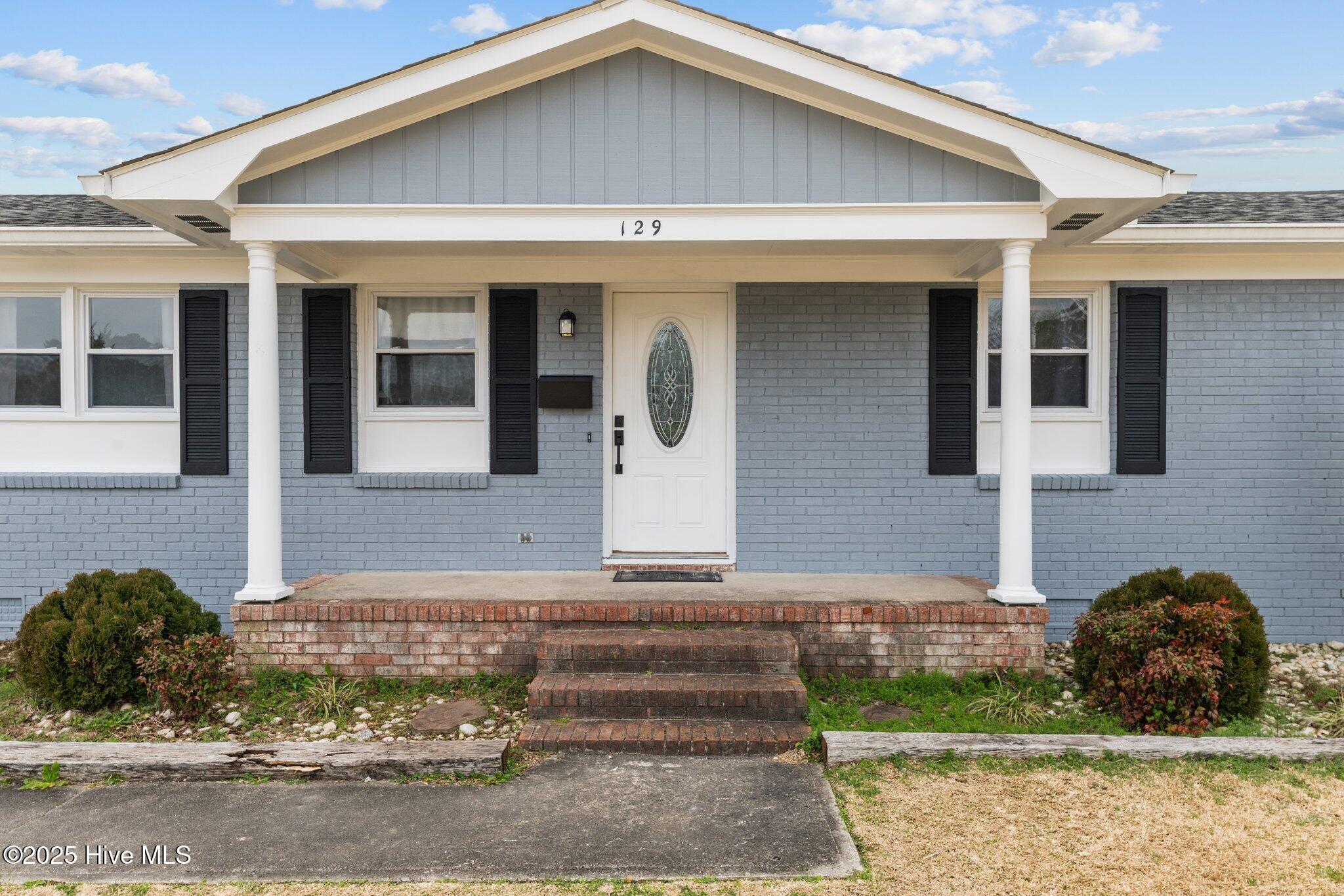 129 Craven Drive Havelock, NC 28532 - Photo 11 of 35 17-web-or-mls-DSC_0274