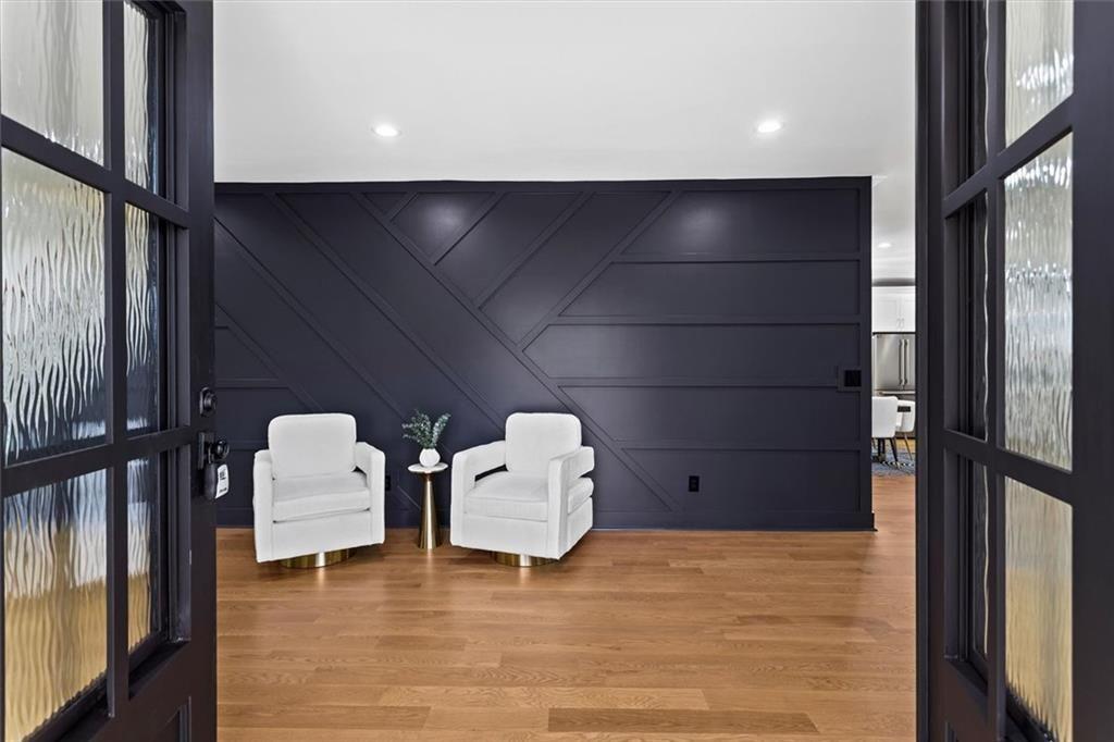 11505 Elkins Road Roswell, GA 30076 - Photo 9 of 102