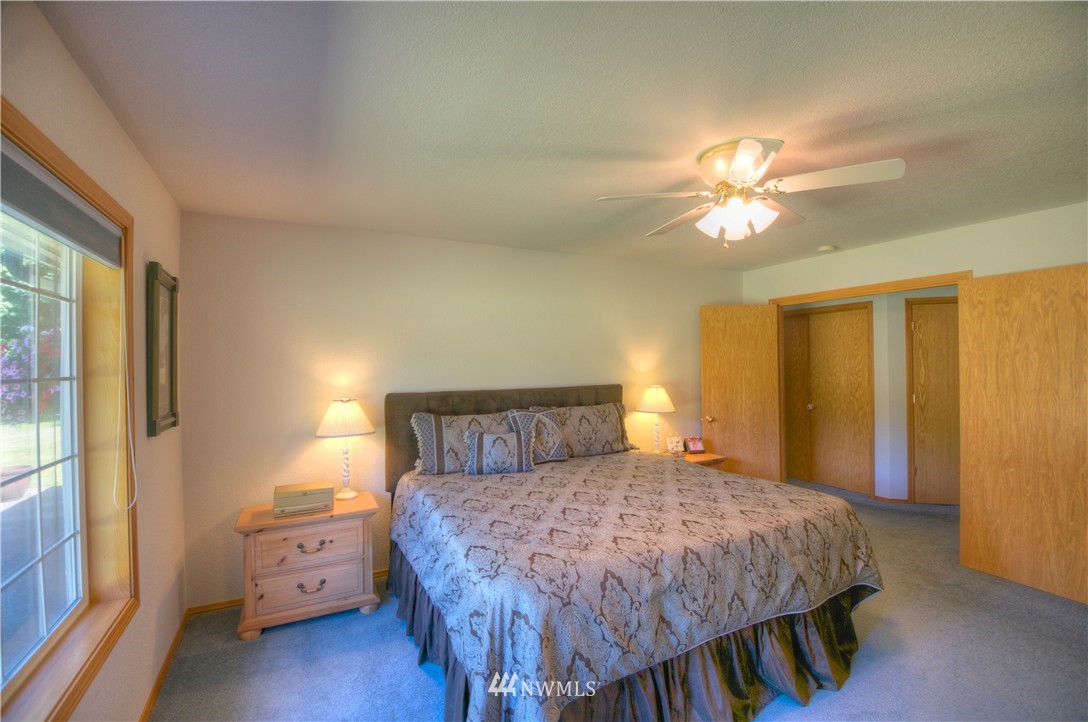 4207 Fir Tree Road Southeast Olympia, WA 98501 - Photo 11 of 25 Gallery Image 11