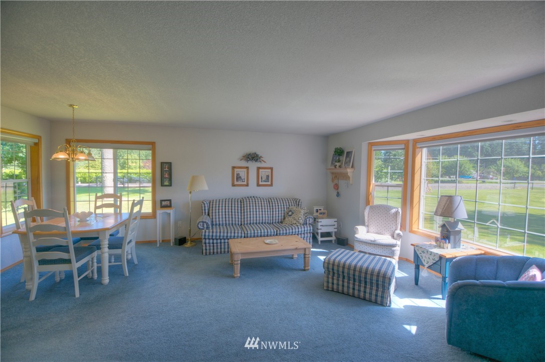 4207 Fir Tree Road Southeast Olympia, WA 98501 - Photo 3 of 25 Gallery Image 3
