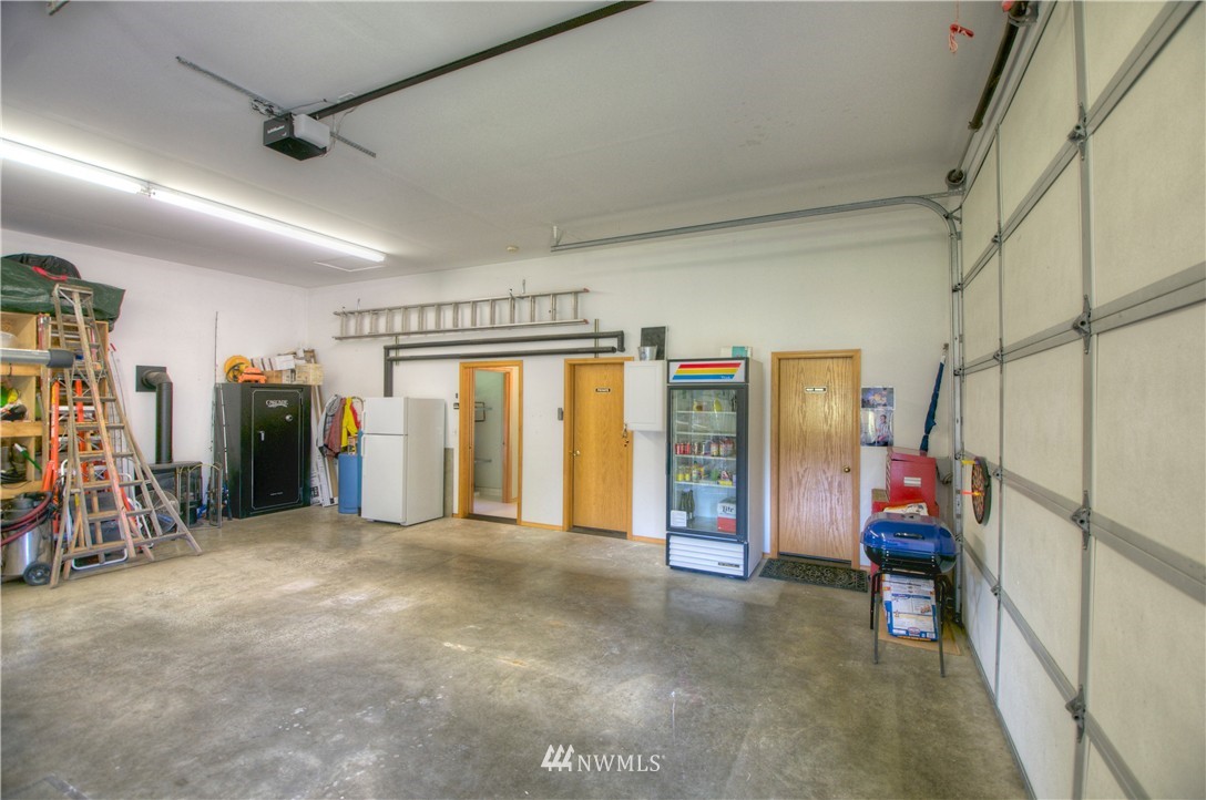 4207 Fir Tree Road Southeast Olympia, WA 98501 - Photo 24 of 25 Gallery Image 24