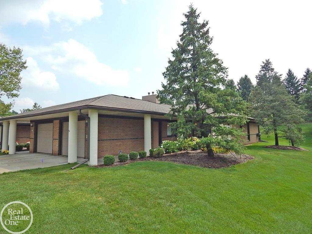 987 Wexford Way Rochester Hills, MI 48307 - Photo 2 of 27