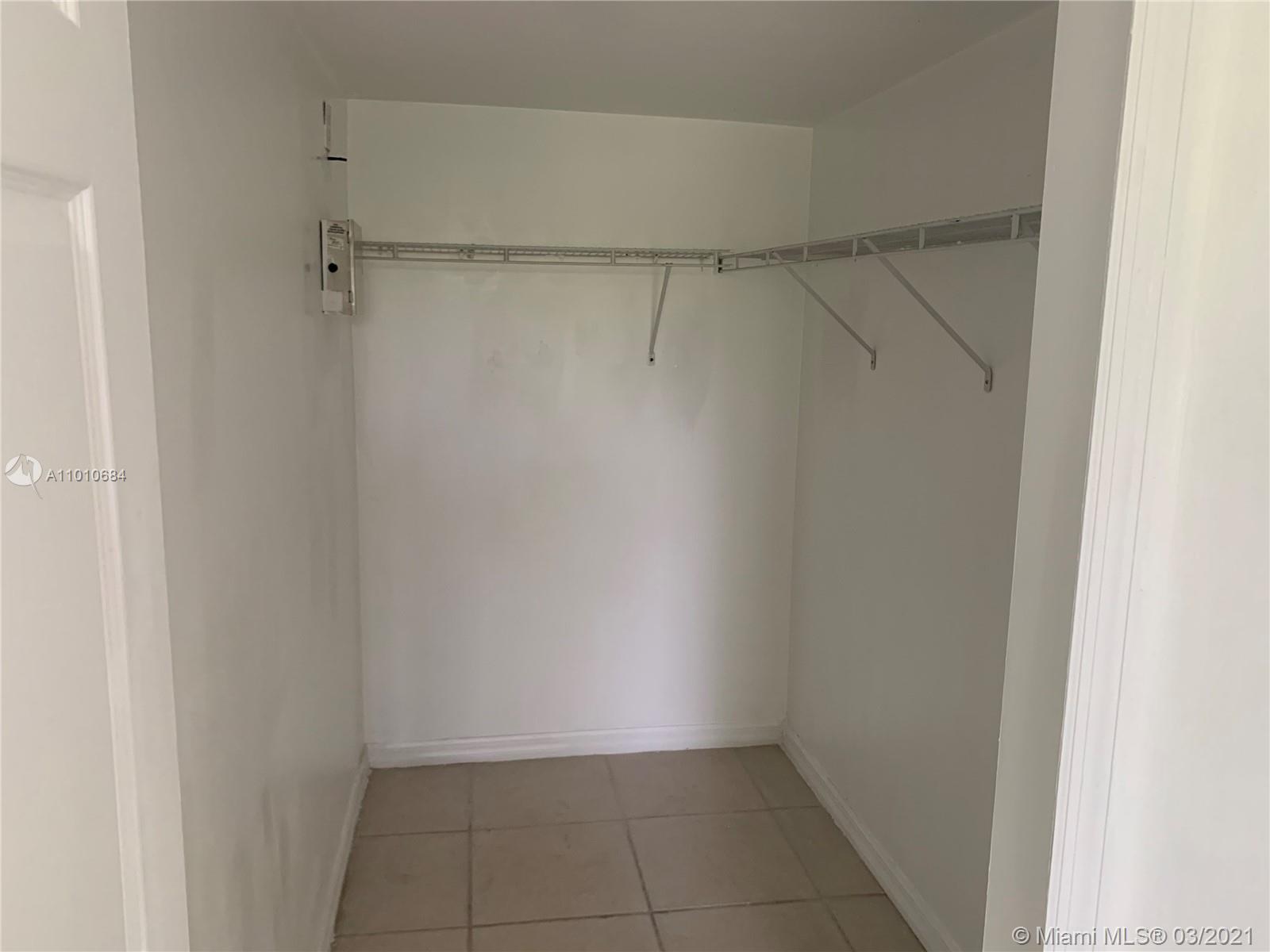 2920 Southeast 12th Road, Unit 10330 Homestead, FL 33035 - Photo 6 of 10