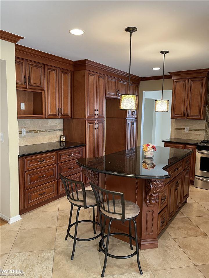 2884 Manorwood Road Troy, MI 48085 - Photo 7 of 15 50040268-6.JPG