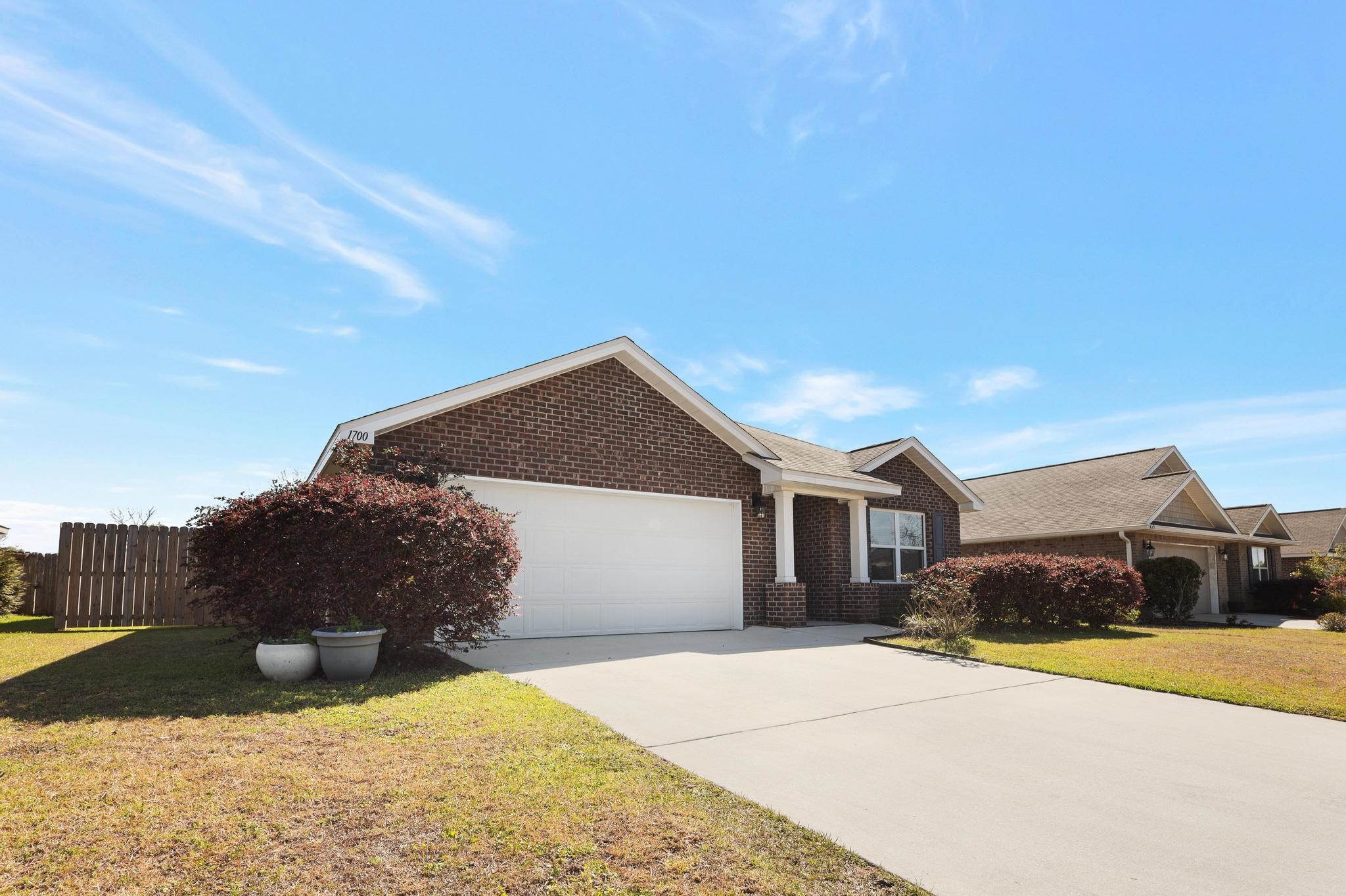 1700 Abbey Loop Foley, AL 36535 - Photo 3 of 40