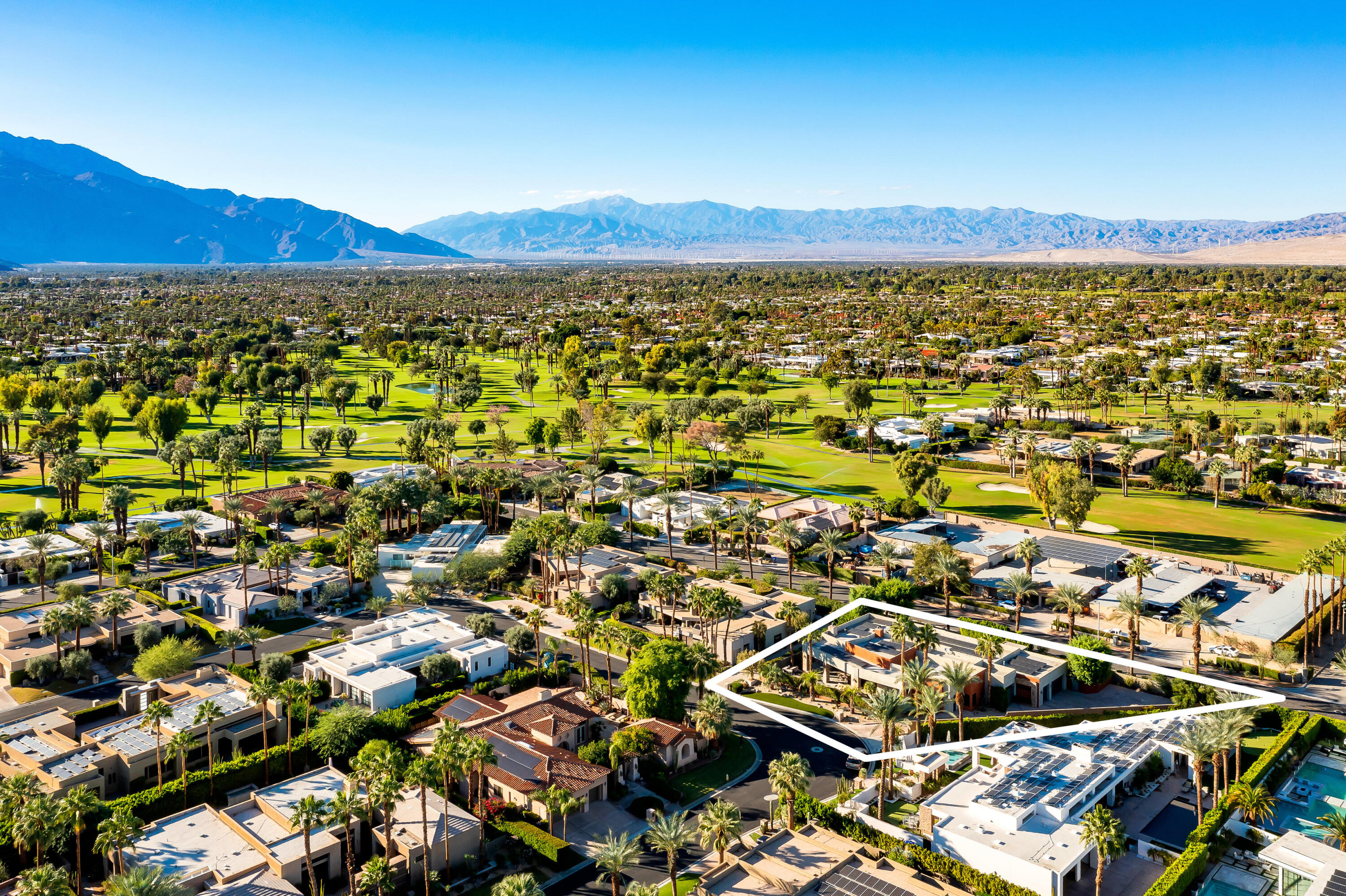 15 Sun Ridge Circle Rancho Mirage, CA 92270 - Photo 51 of 53 an aerial view of residential houses with outdoor space