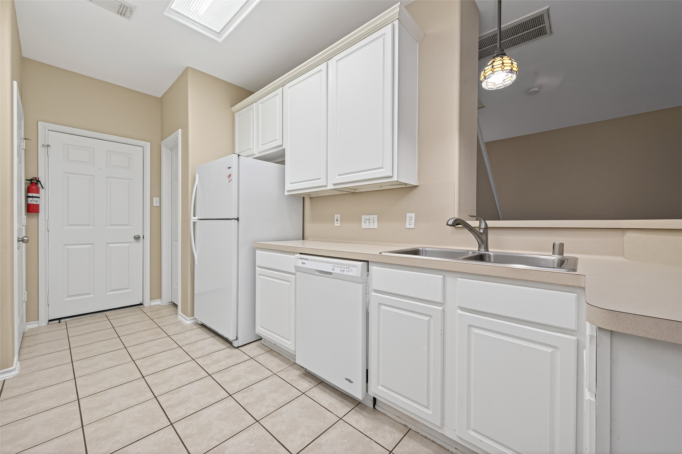169 Musewood Court Spring, TX 77382 - Photo 13 of 44 a bathroom with a sink and a mirror