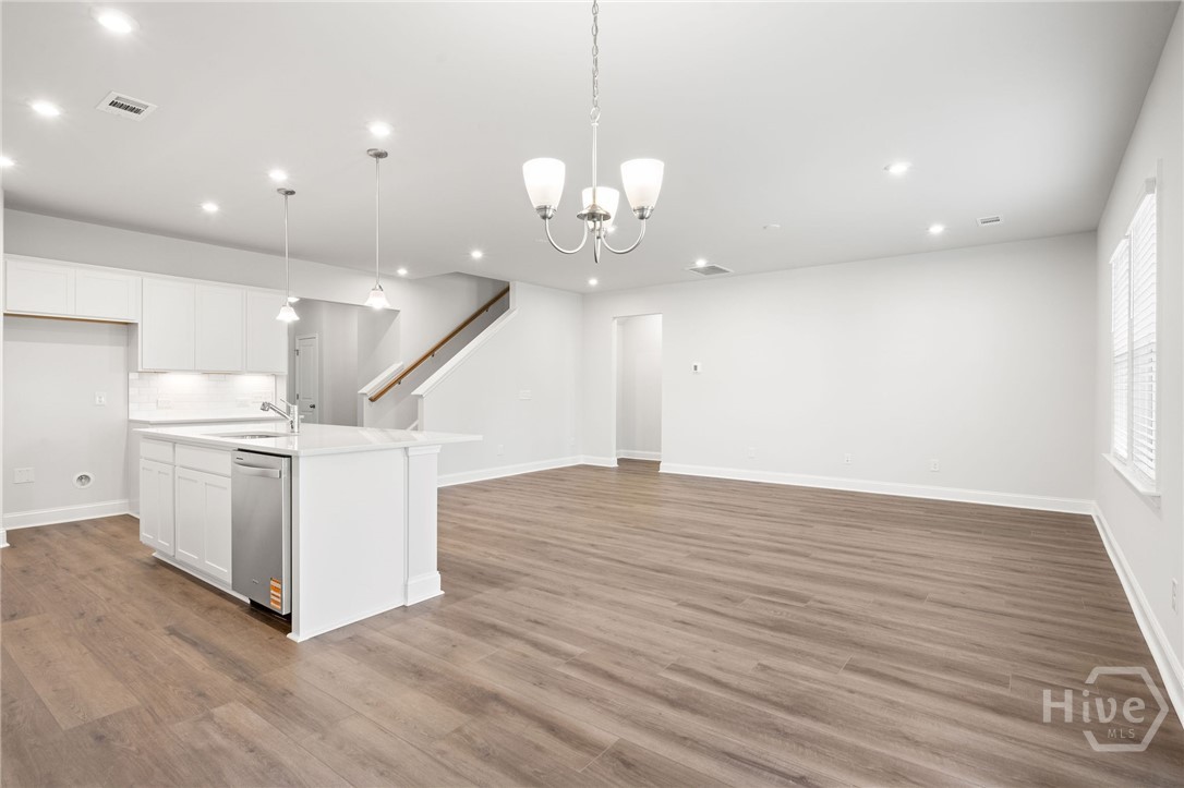 387 MONTEREY Loop Richmond Hill, GA 31324 - Photo 15 of 49