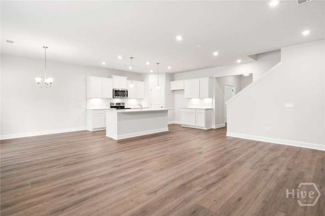 387 MONTEREY Loop Richmond Hill, GA 31324 - Photo 19 of 49