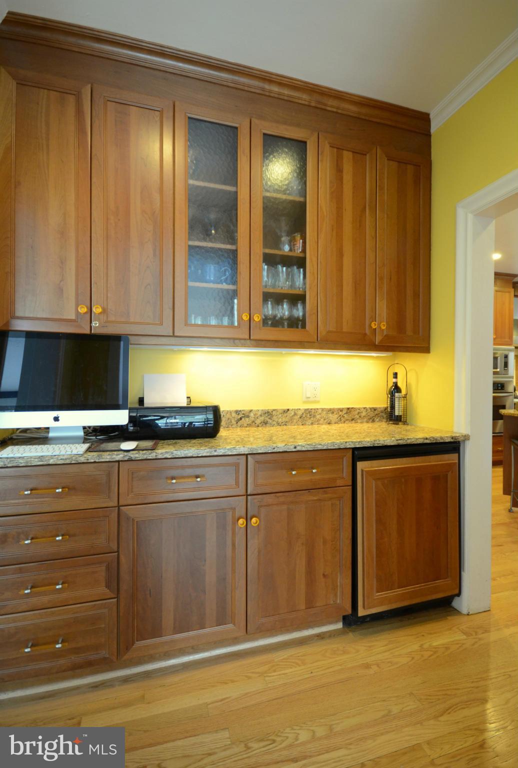 3505 Southvale Road Baltimore, MD 21208 - Photo 9 of 30 Butler's Pantry