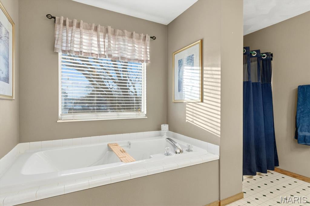 3241 Millbrook Drive Belleville, IL 62221 - Photo 19 of 36