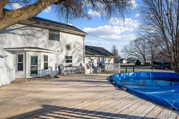 $319,500 | 3241 Millbrook Drive, Belleville, IL 62221