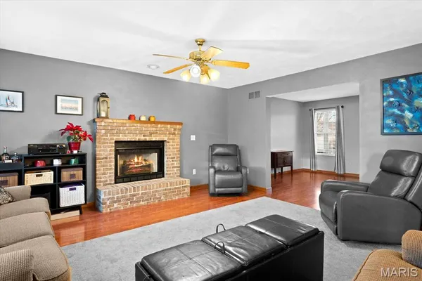 $319,500 | 3241 Millbrook Drive, Belleville, IL 62221