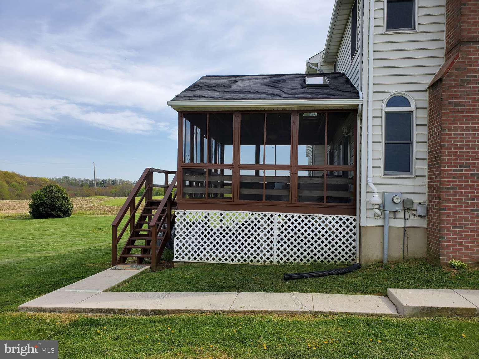 221 Blue Ball Road New Park, PA 17352 - Photo 5 of 43 Gallery Image 5