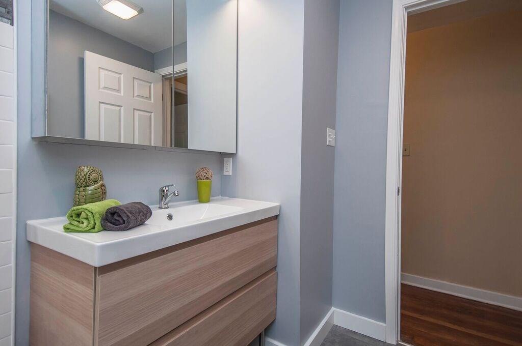 1327 Freeport Road Pittsburgh, PA 15238 - Photo 17 of 25 Gallery Image 17