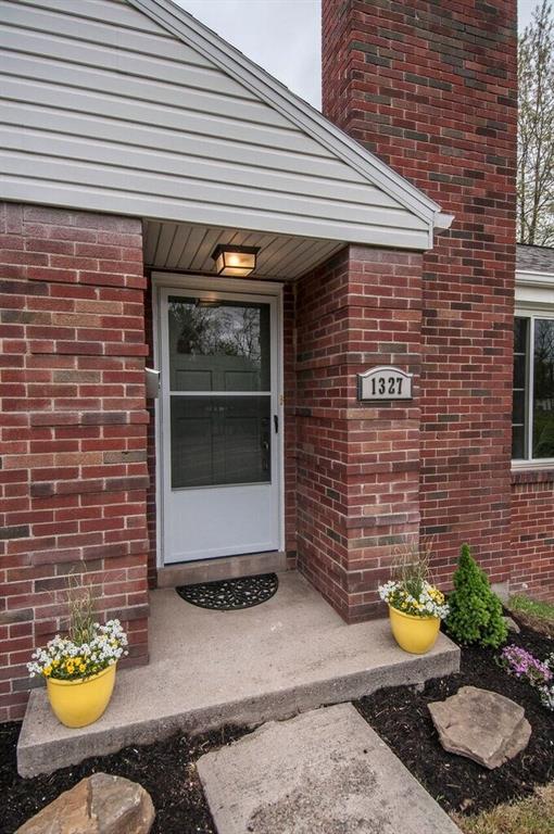 1327 Freeport Road Pittsburgh, PA 15238 - Photo 3 of 25 Gallery Image 3