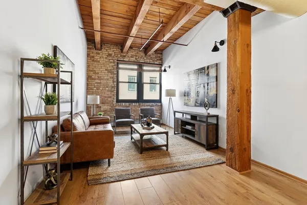 $289,900 | 400 North 1st Street, Unit 502, Minneapolis, MN 55401