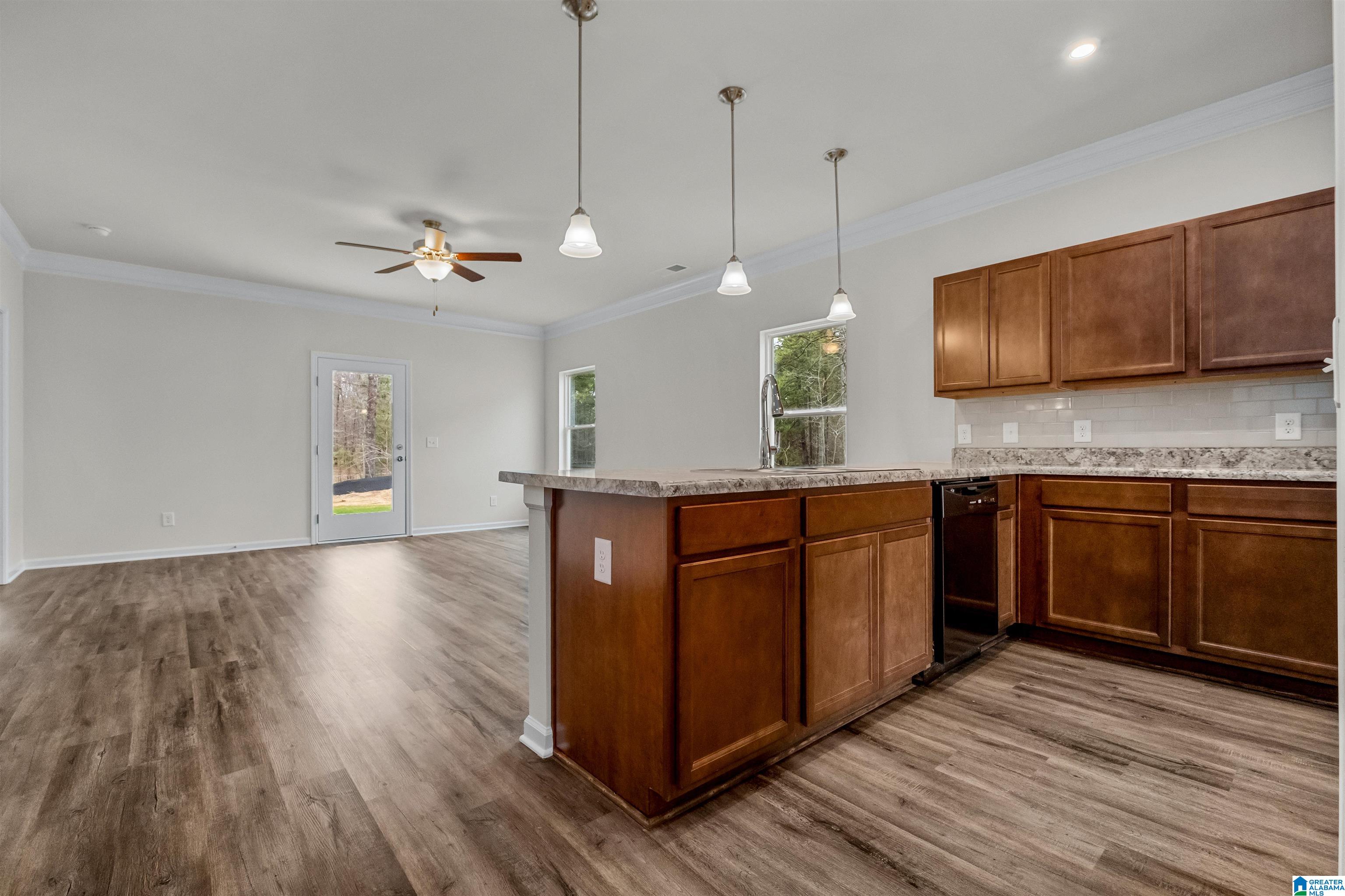 585 Ridge Circle Odenville, AL 35120 - Photo 12 of 35