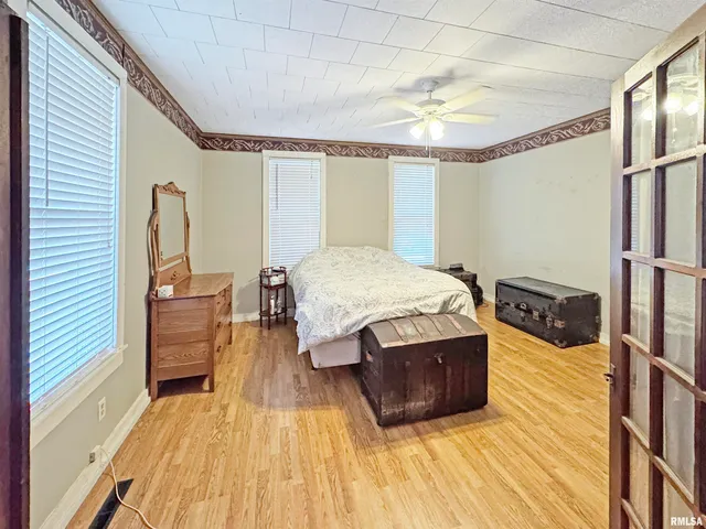 $64,000 | 340 West 2nd Street, Versailles, IL 62378