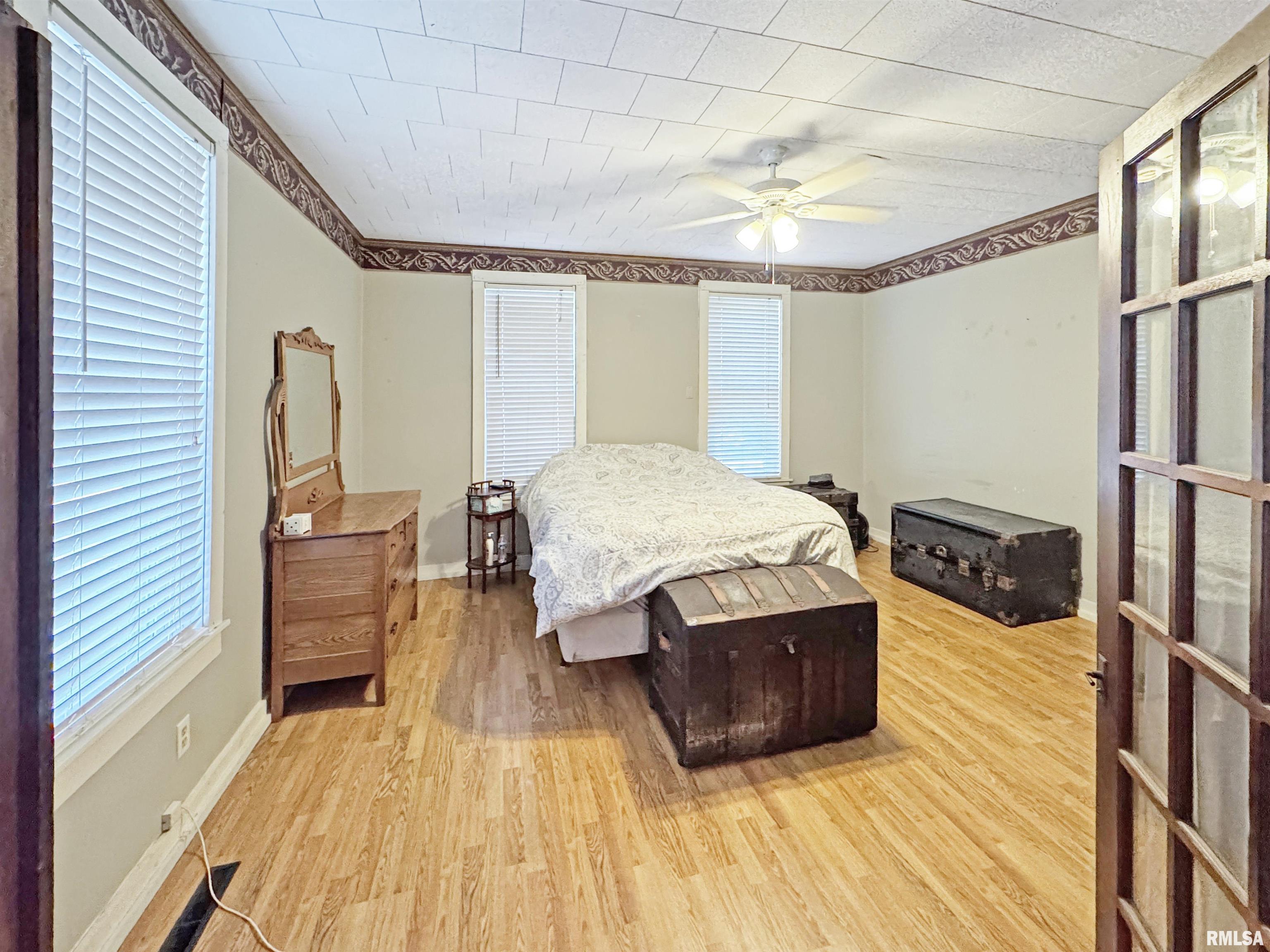 340 West 2nd Street Versailles, IL 62378 - Photo 6 of 14