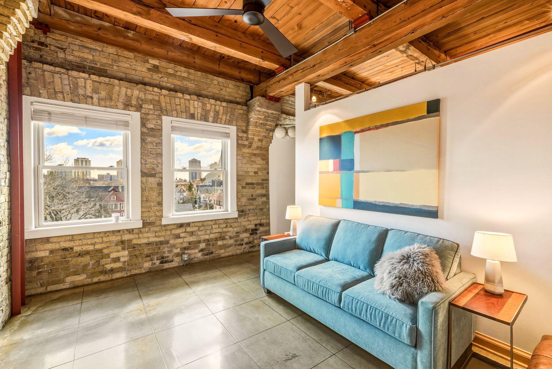 904 East Pearson Street, Unit 501 Milwaukee, WI 53202 - Photo 15 of 31 Second Bedroom