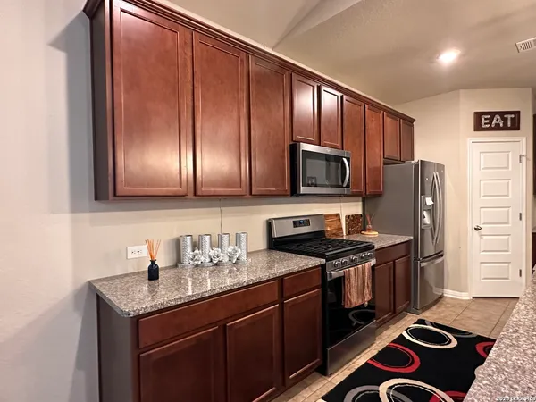 $3,000 | 2354 Pesaro Point, San Antonio, TX 78259