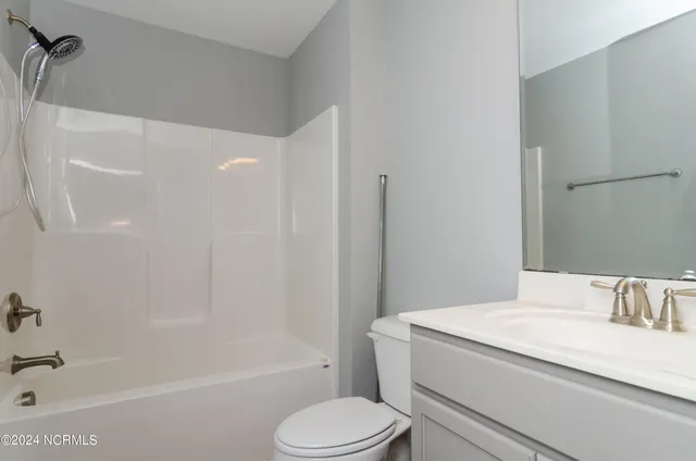 $2,995 | 3019 North Rocklund Court, Wilmington, NC 28409