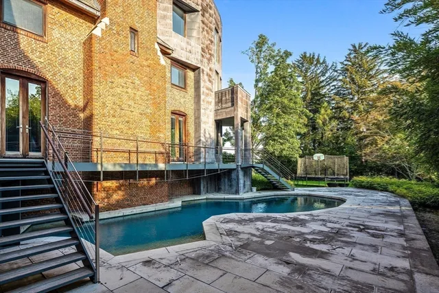 $7,695,000 | 55 Leicester Street, Brookline, MA 02445