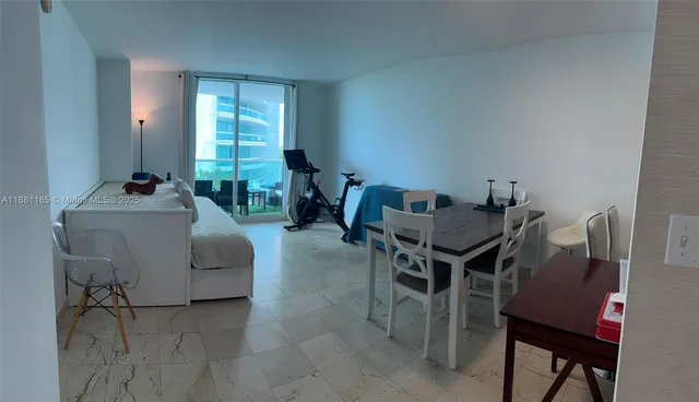 $2,850 | 2101 Brickell Avenue, Unit 308, Miami, FL 33129