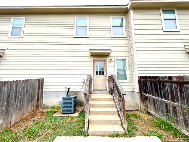 $1,395 | 6404 Attucks Lane, San Antonio, TX 78238