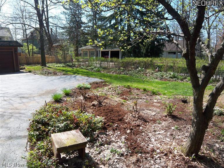2934 Coleridge Road Cleveland, OH 44118 - Photo 21 of 25