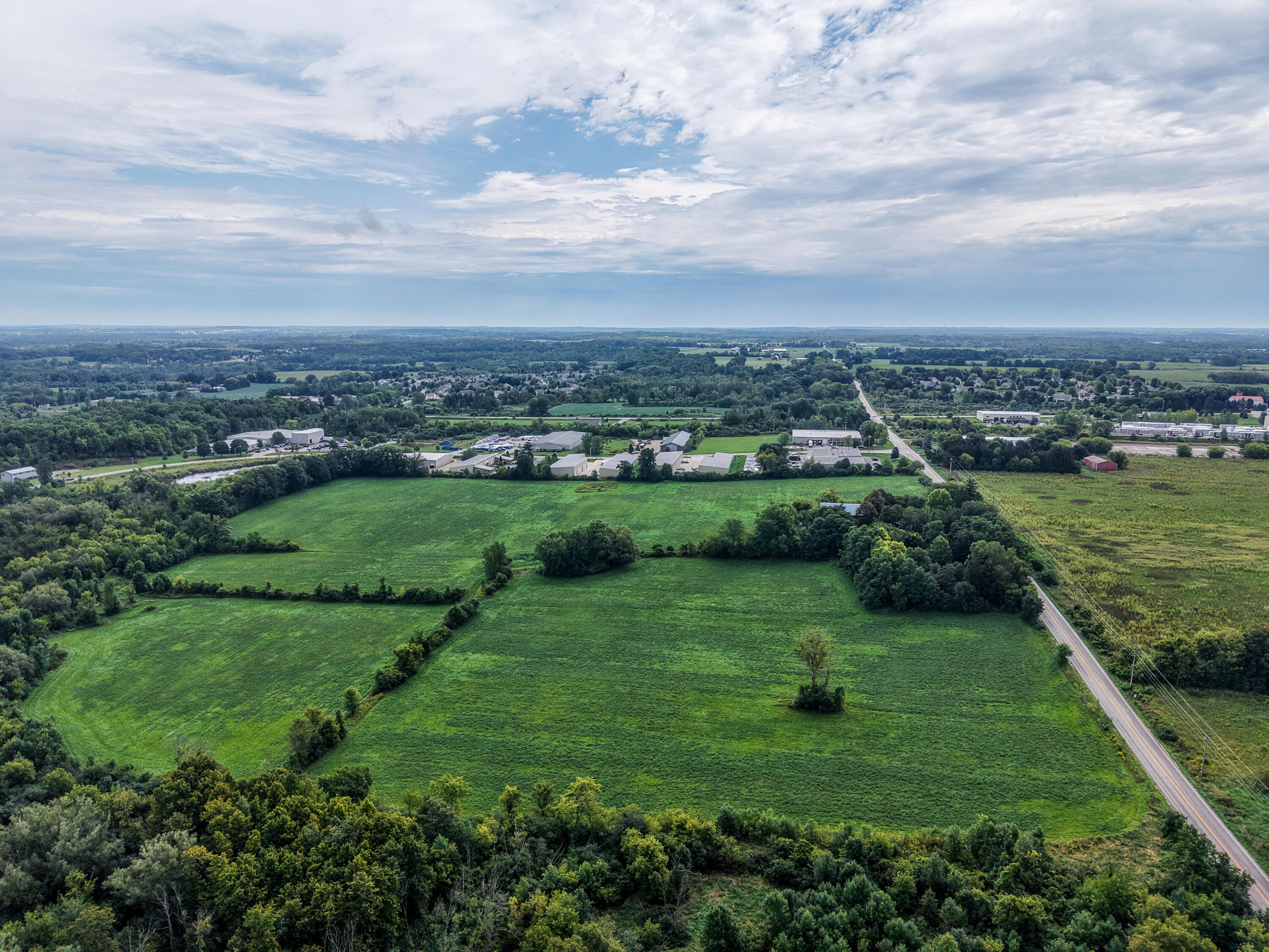 480e Rusco Road West Bend, WI 53095 - Photo 13 of 15 DJI_20260903124355_0031_D