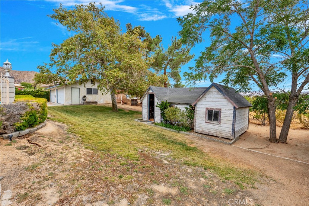 23333 Taos Road Apple Valley, CA 92307 - Photo 45 of 59
