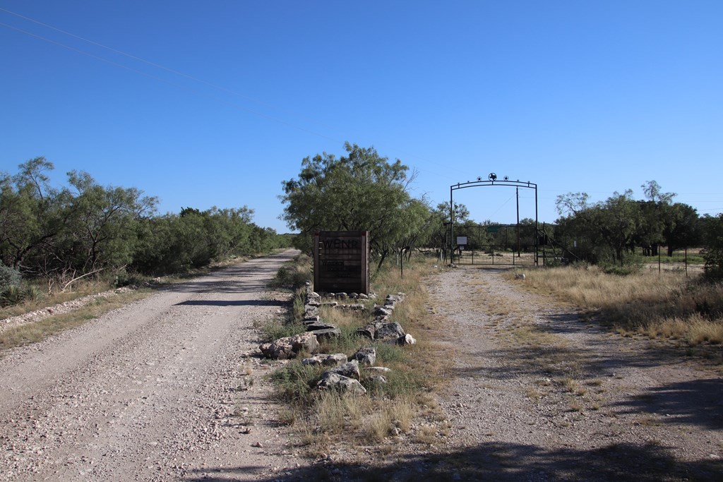 3618 Sd 52100 Rocksprings, TX 78880 - Photo 30 of 88