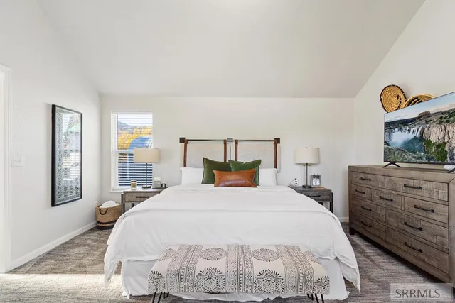 $650,000 | 107-109 Willow Street, Mackay, ID 83251