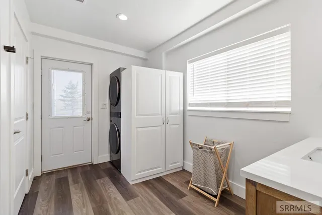 $650,000 | 107-109 Willow Street, Mackay, ID 83251