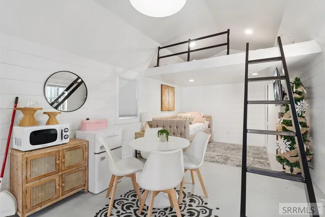 $650,000 | 107-109 Willow Street, Mackay, ID 83251