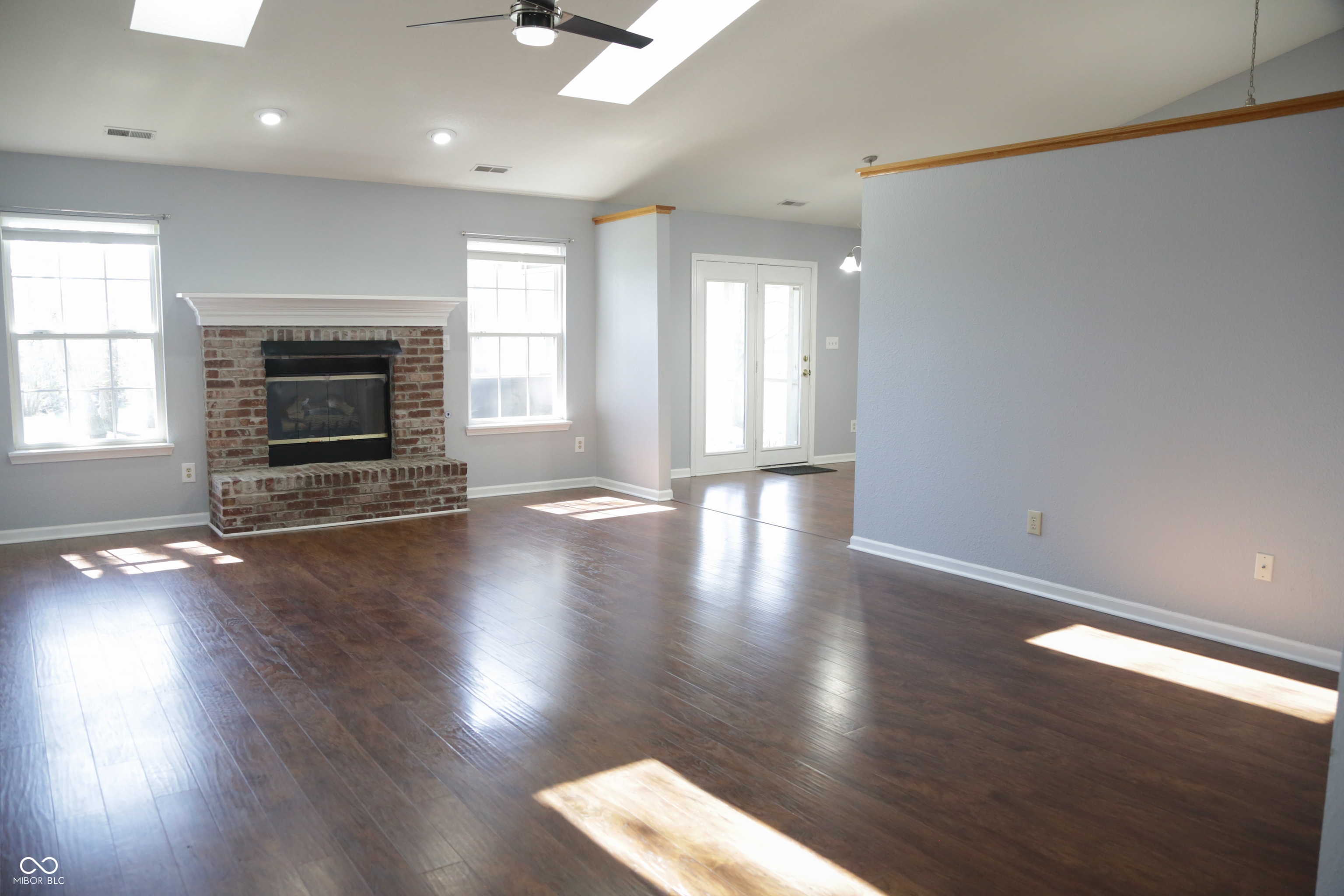 12 Longview Bend Brownsburg, IN 46112 - Photo 3 of 15