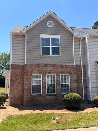 $1,550 | 9505 Drains Bay Court, Charlotte, NC 28214
