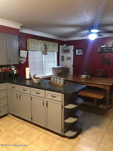 6963 Anneta Road Leitchfield, KY 42754 - Photo 11 of 38 6963 Anneta Rd Kitchen and Dining Room