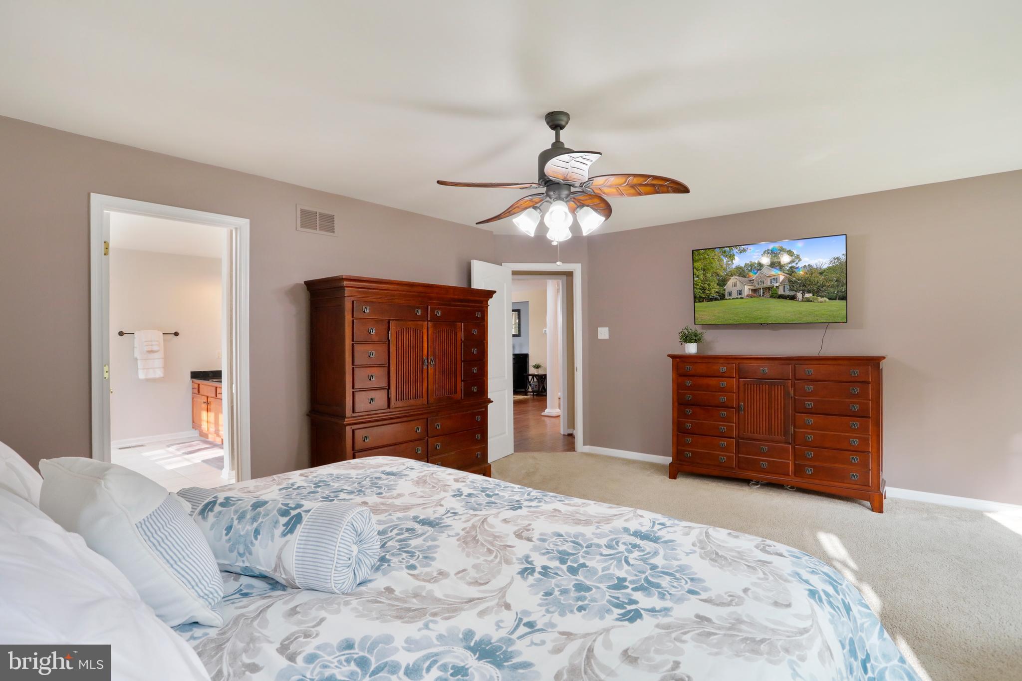 747 Ridge Road Finksburg, MD 21048 - Photo 29 of 67 Main Level Master Suite