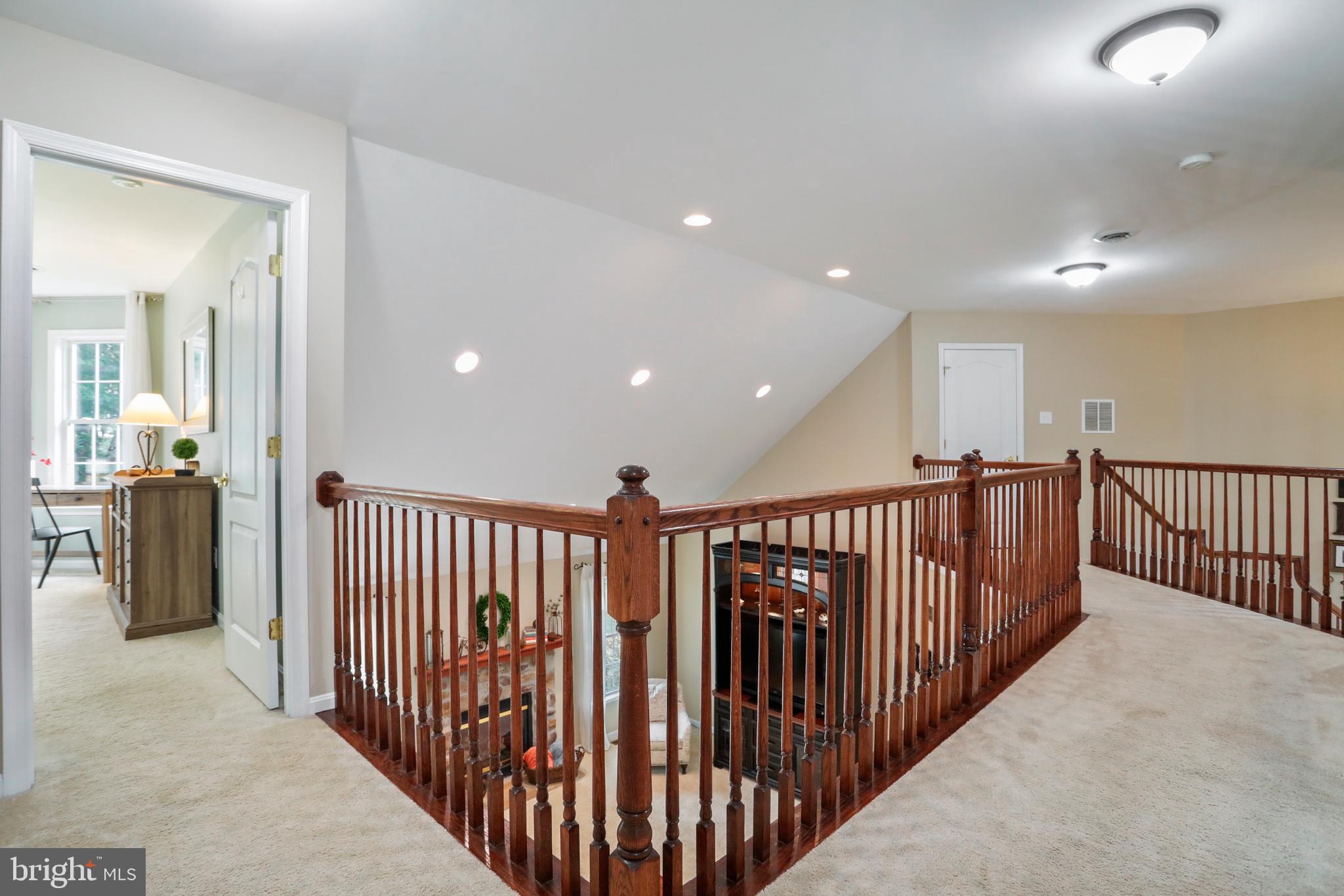 747 Ridge Road Finksburg, MD 21048 - Photo 38 of 67 Upper Level Hallway