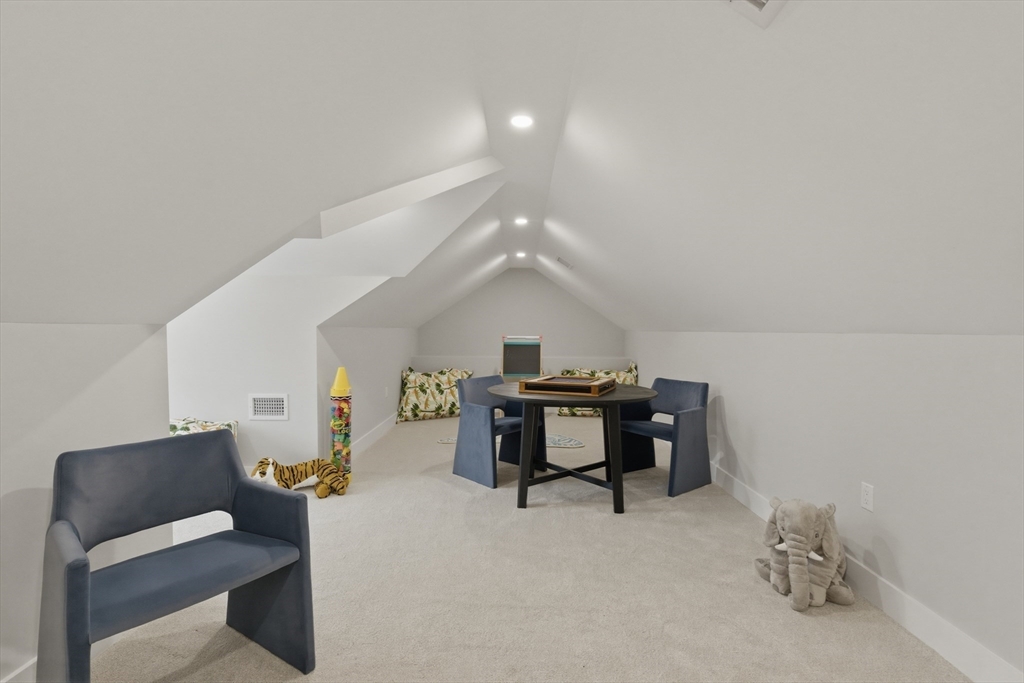 59 Roundwood Road Newton, MA 02464 - Photo 24 of 30 Gallery Image 24