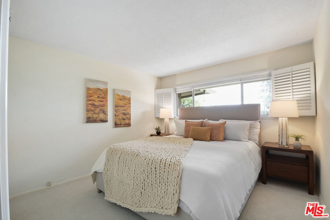 1405 Riviera Drive Pasadena, CA 91107 - Photo 11 of 21